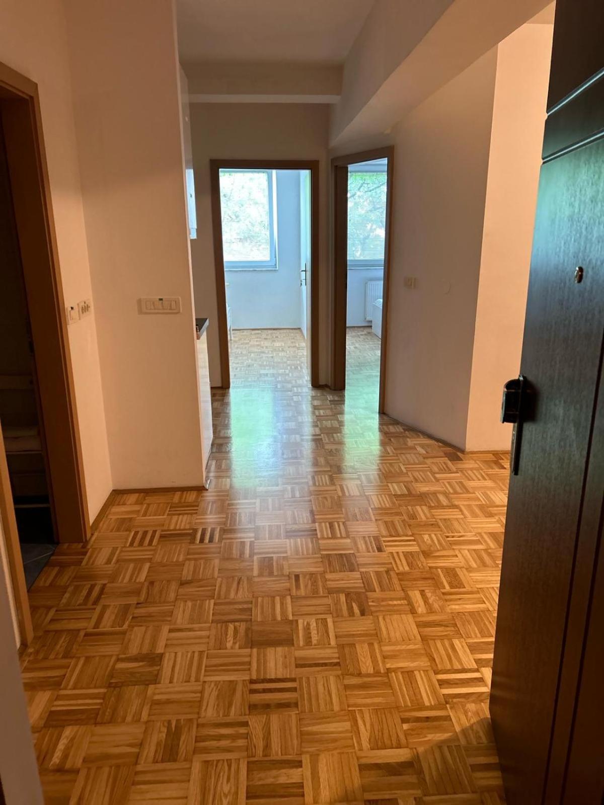 Hotel Industrial Zone Lublana Zewnętrze zdjęcie