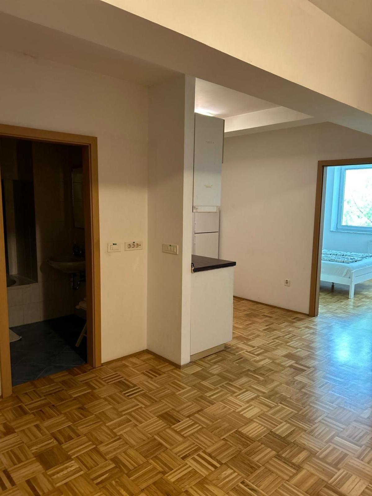 Hotel Industrial Zone Lublana Zewnętrze zdjęcie